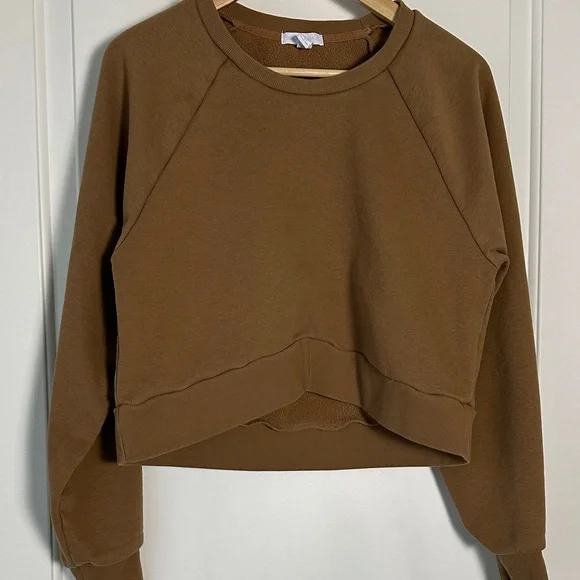 Beyond Yoga Sweatshirt - Picture 2 of 7